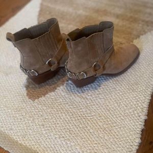 Sam Edelman suede booties. Womens size 8. They are in great shape!